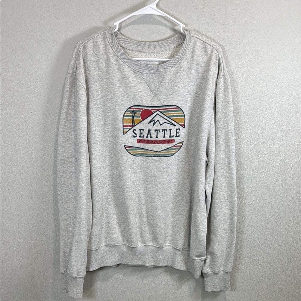 seattle Space Needle sweatshirt Gray Crewneck‎ Sweater with Graphic Design